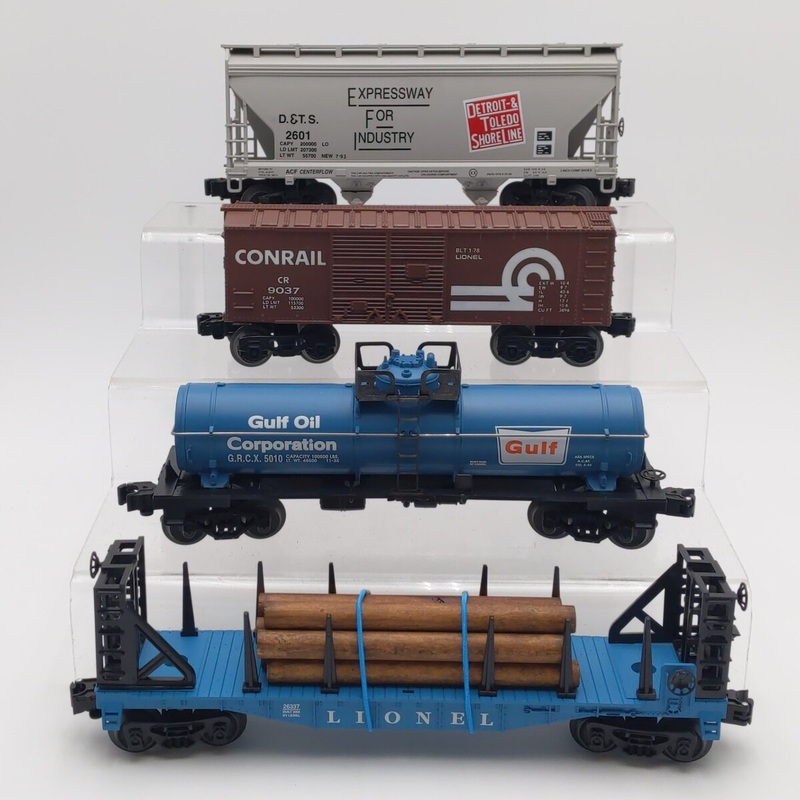 Lionel O Gauge Freight Cars: 6-52023, 6-9037, 6-26112, 26337 [4] VG