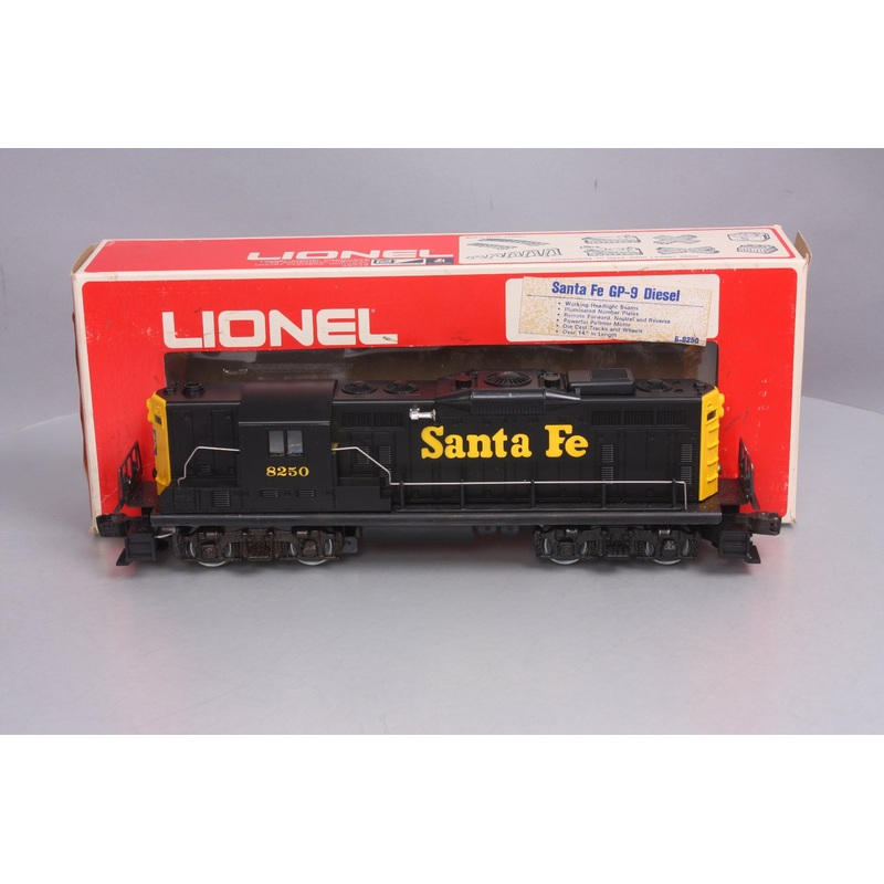 Lionel 6-8250 O Gauge Santa Fe GP9 Powered Diesel Engine #8250 EX/Box