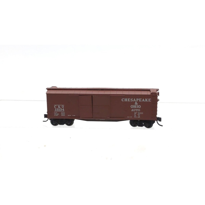 Micro-Trains 04300070 N Scale C&O 40′ Door Double Sheathed Boxcar #12134 EX