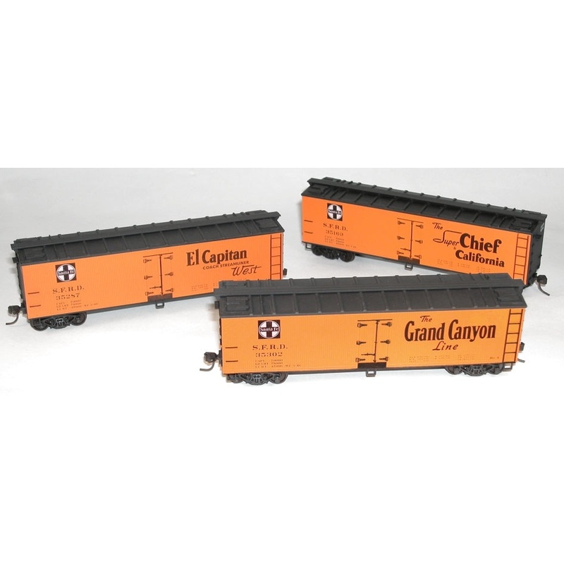 Accurail 8043 HO Scale Santa Fe 40′ Wood Reefer Kit (Set of 3)