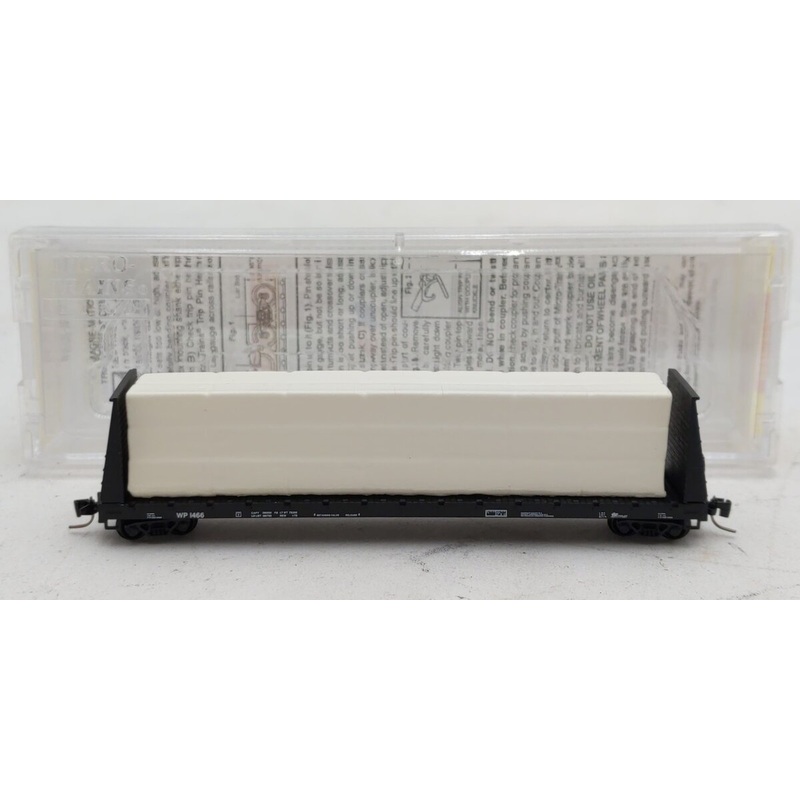 Micro-Trains 52700101 Z Western Pacific 60′ Flat Car w/Load #1466 EX/Box