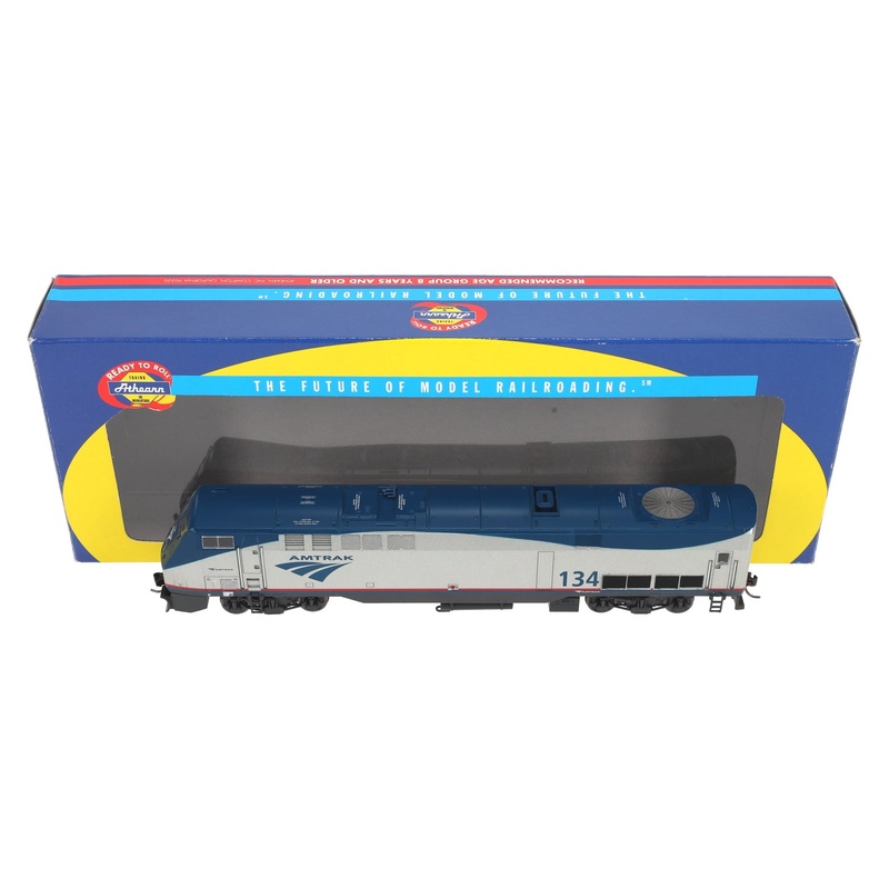 Athearn 9669 HO Amtrak AMD-103 Diesel Locomotive #134 -DC LN/Box
