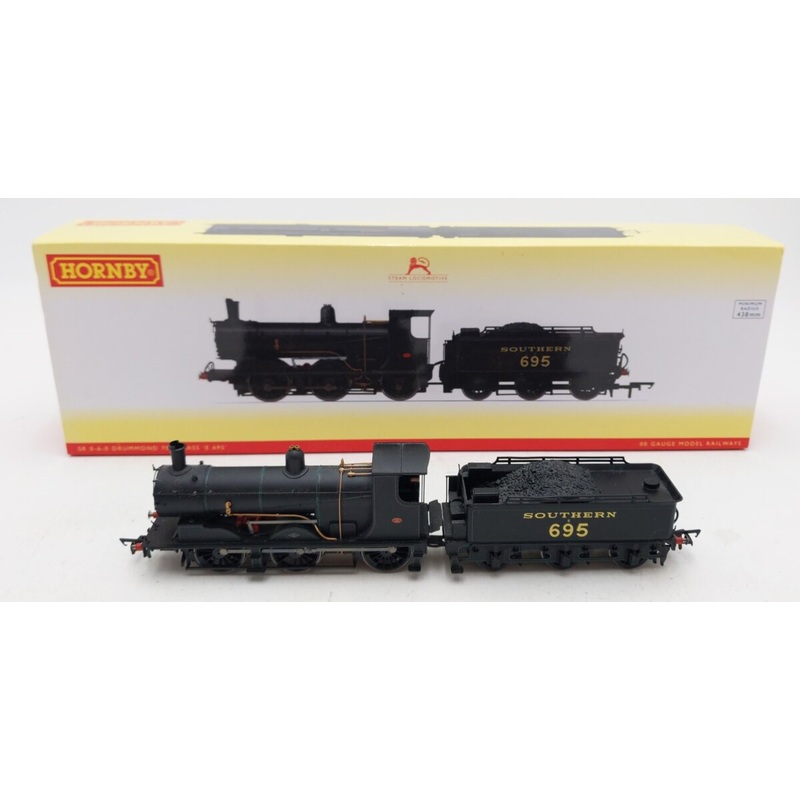 Hornby R3238 OO Southern 0-6-0 Drummond Class 700 Steam Locomotive & Tender #695 LN/Box