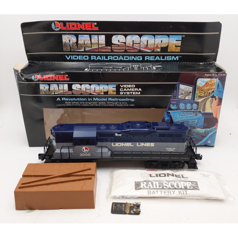 Lionel 6-33000 O Gauge Railscope Lionel Lines GP-9 Diesel Locomotive #3000 LN/Box