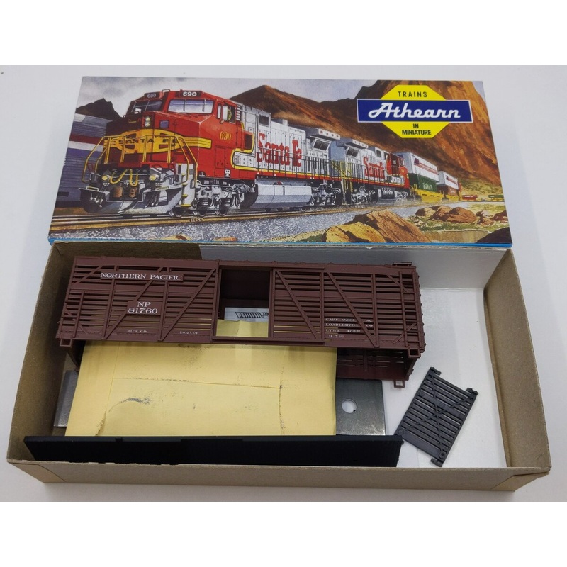 Athearn 5993 western pacific 40′ Box Car Kit