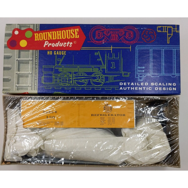 Roundhouse 3007 VIRGINA & TRUCKEE YELLOW 36′ WOOD BOX CAR KIT