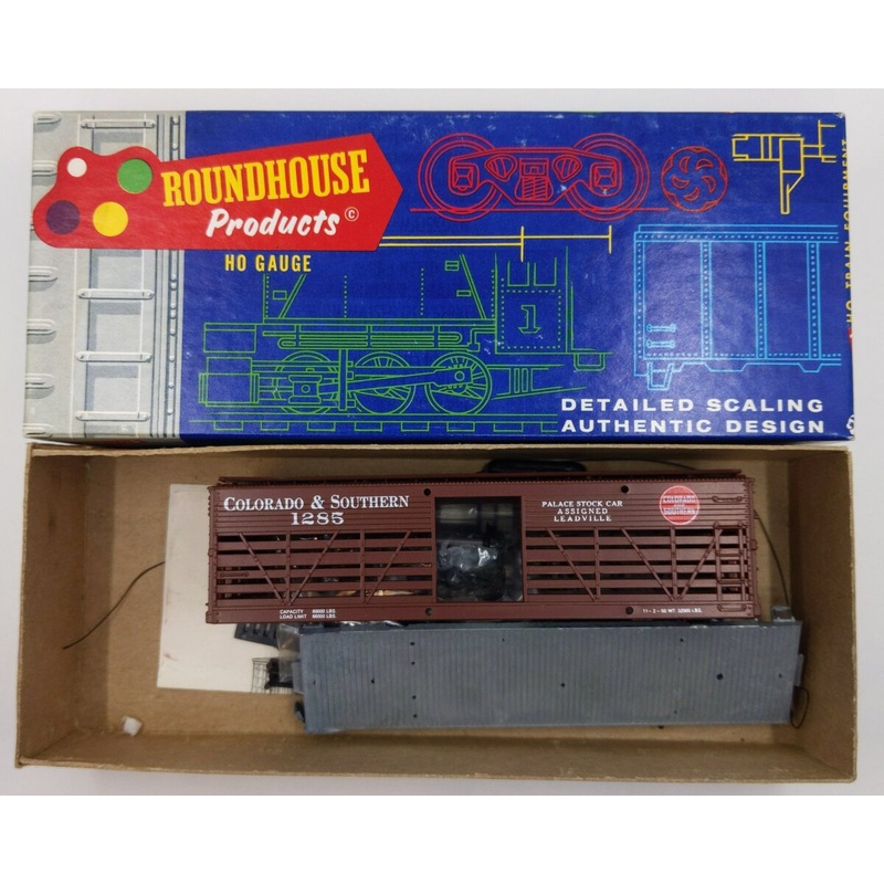 Roundhouse 3200 Colorado & Southern 36′ Single Door Stockcar Kit