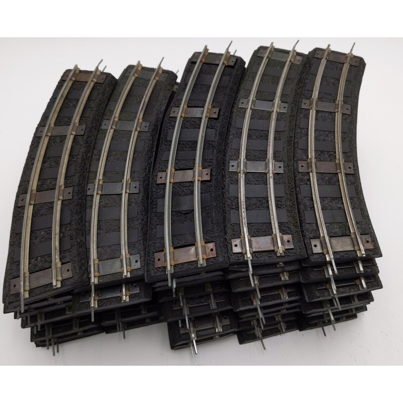 American Flyer 727 Vintage S Curved Rubber Roadbed Sections (48) VG