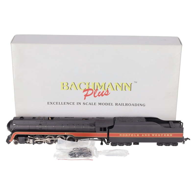 Bachmann 11316 HO Norfolk & Western 4-8-4 Locomotive & Tender EX/Box