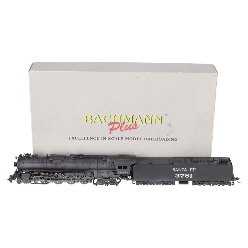 Bachmann 31320 HO Santa Fe Northern 4-8-4 Steam Locomotive w/Tender & Smoke EX/Box