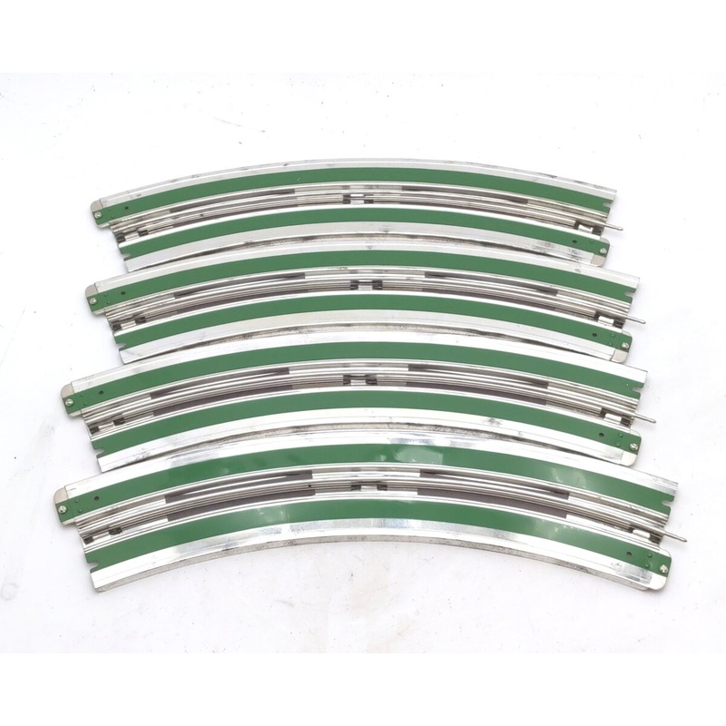 Lionel 11-99046 Standard Gauge Tinplate Outside Curve Race Car Track (4) EX