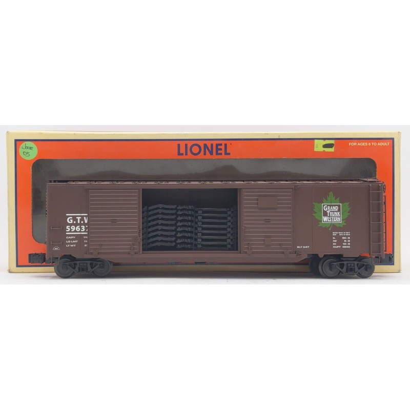 Lionel 6-27204 O Gauge Trunk Western Double Door Boxcar #596377 with Auto Frames LN/Box