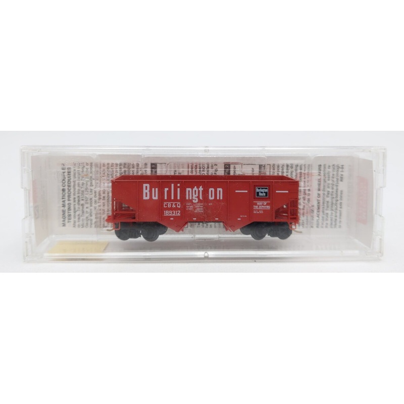 Micro-Trains 05600300 N CB&Q 33′ Twin Bay Rib Side Hopper #189312 NIB