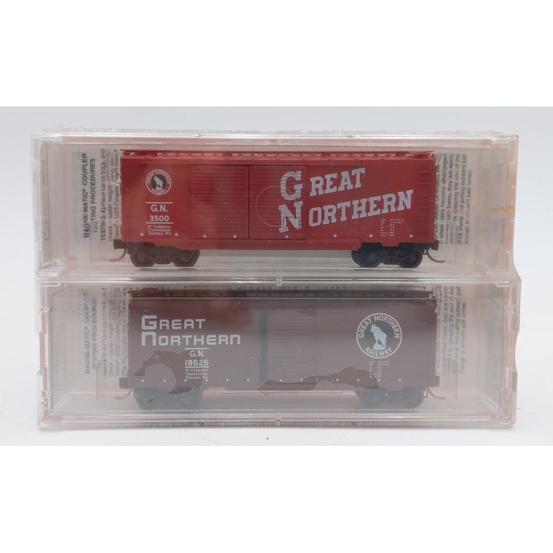 Micro-Trains 98-09 N Scale Great Northern Special Run 40′ Boxcar 2-Pack Set MT/Box