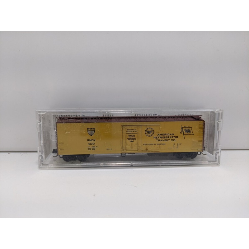 Micro-Trains 06900050 N RMDX 51′ 3 3/4 Rivet Side Mechanical Reefer #400 NIB