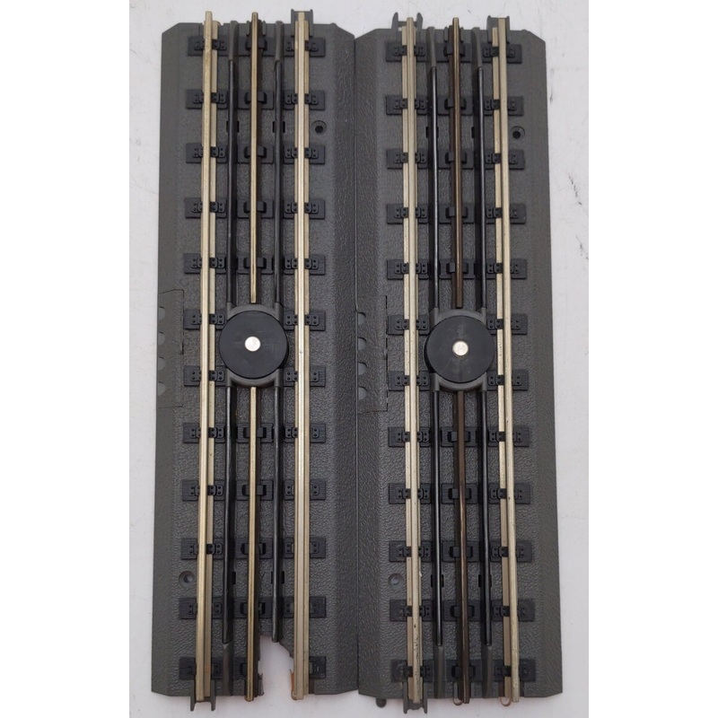 MTH 40-1008 RealTrax Uncoupling/Unload Track (2) EX