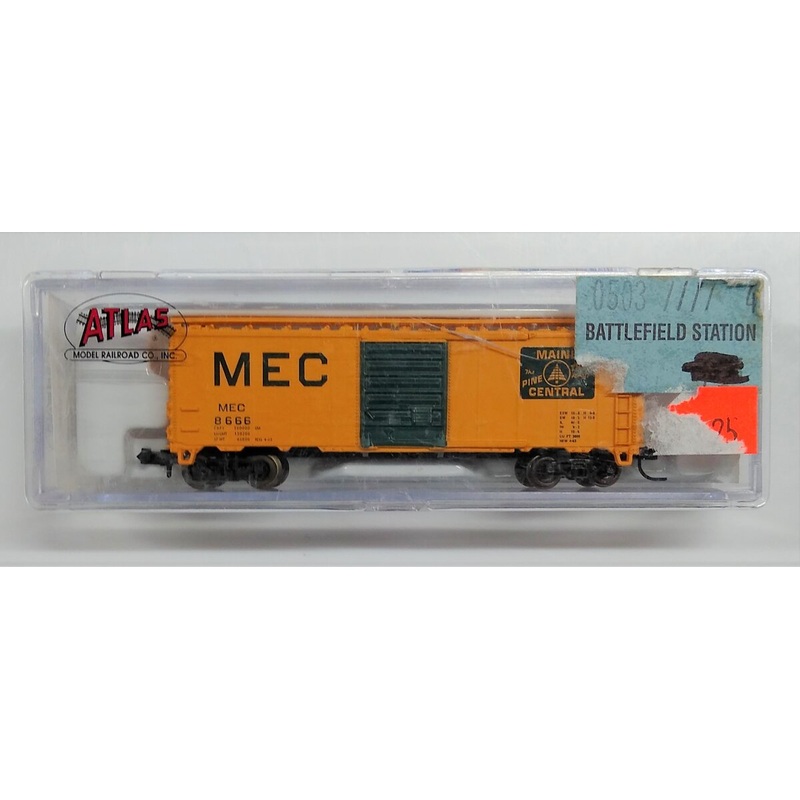 Atlas 34472 N Scale Maine Central 40′ Boxcar #8666 LN/Box