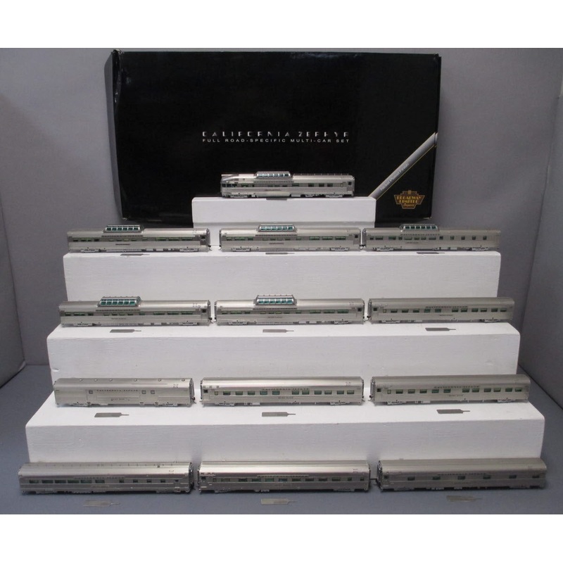 Broadway Limited 796 HO CB&Q California Zephyr 13-Car Passenger Set NIB