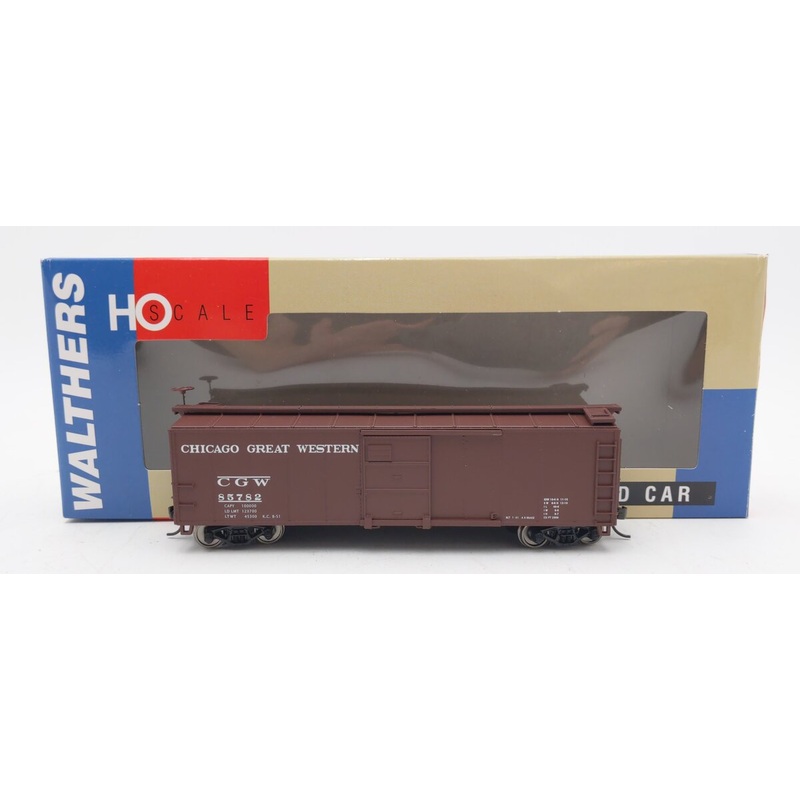Walthers 932-60102 HO Scale Chicago Great Western 40′ Boxcar #85782 EX/Box