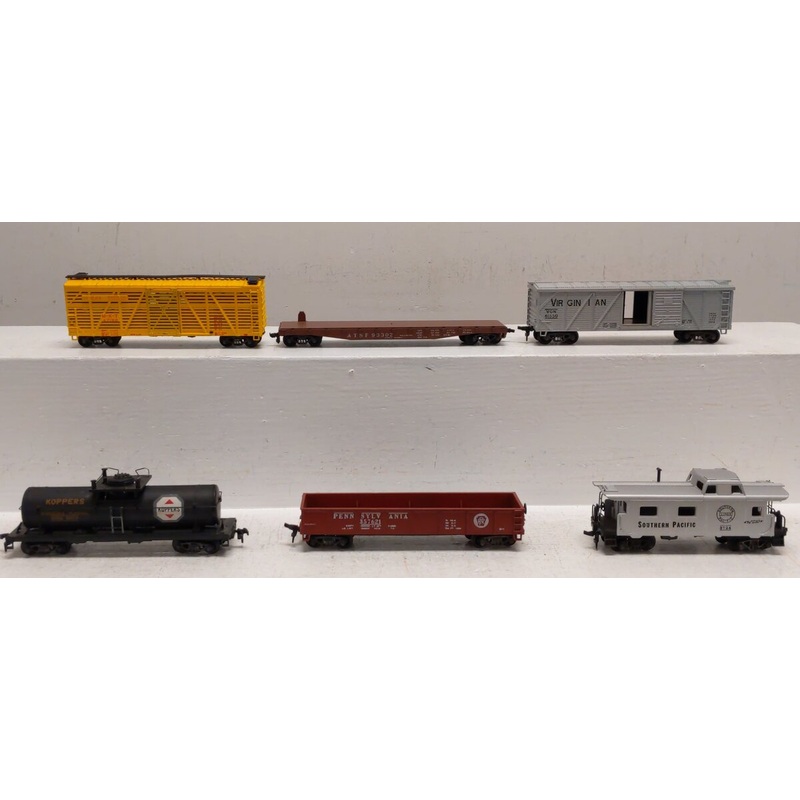 HO Scale Assorted Freight Cars [6] EX