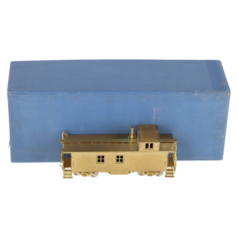 Van Hobbies HO BRASS CNR Bay Window Wood Sheath Caboose – Unpainted EX