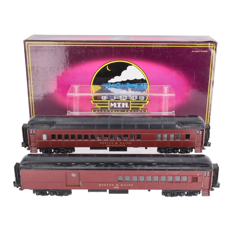 MTH 20-4127 O Boston & Maine 70′ Madison Comb/Din Passenger Car Set (Set of 2) LN/Box