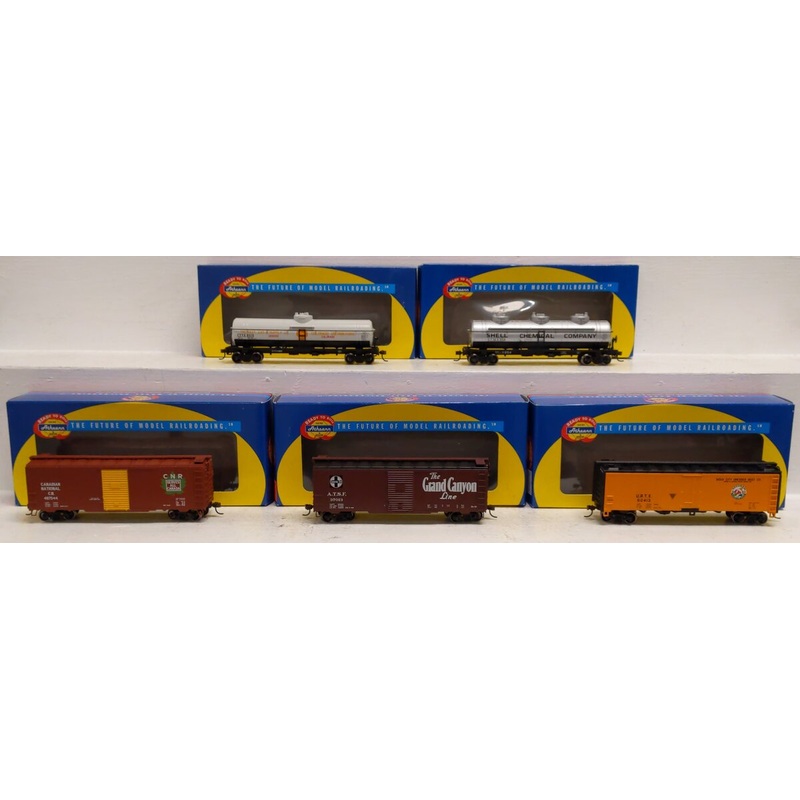 Athearn Assorted HO Scale SCMX, CTTX, URTX, CN & ATSF Freight Cars [5] LN/Box