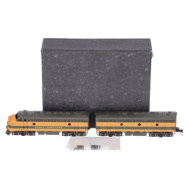 Hallmark N Scale BRASS Great Northern EMD F7 AB Set -Factory Painted LN/Box