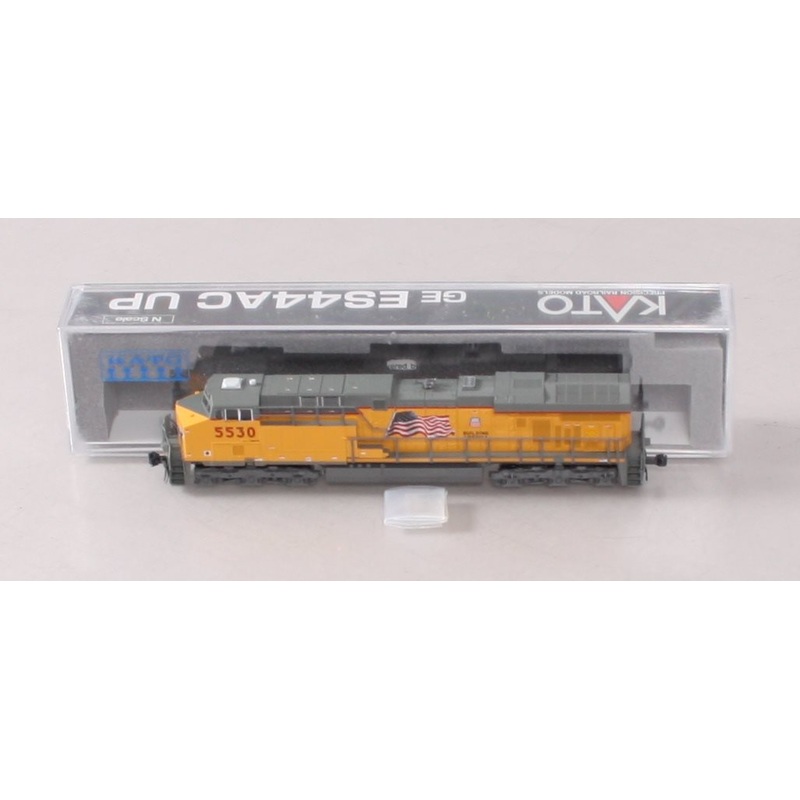 Kato 176-8923 N Union Pacific GE ES44AC Diesel Locomotive #5530 LN/Box
