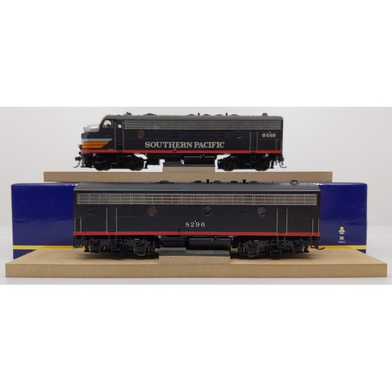 Athearn G22602 HO SP FP7 A/B/Snowplow Diesel Loco w/DCC & Sound #6446, #8296 NIB