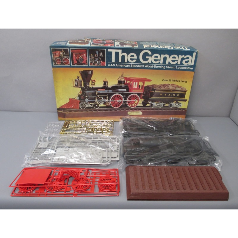 MPC 1-2001 1/25The General 4-4-0 American Standard Wood-Burning Steam Locomotive MT/Box