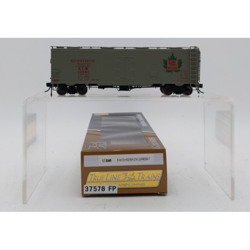 True Line Trains 300480 HO Scale Canadian National 8-Hatch Reefer #206417 LN/Box