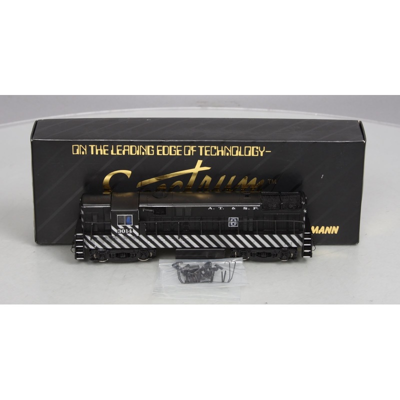 Bachmann 81202 HO Scale Santa Fe Fairbanks Morse H16-44 Diesel Locomotive #3014 MT/Box