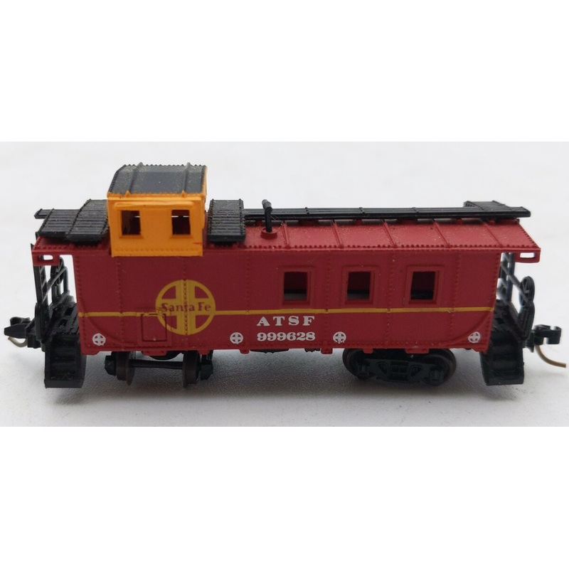 Bachmann N Scale Santa Fe ATSF Caboose #999628 LN