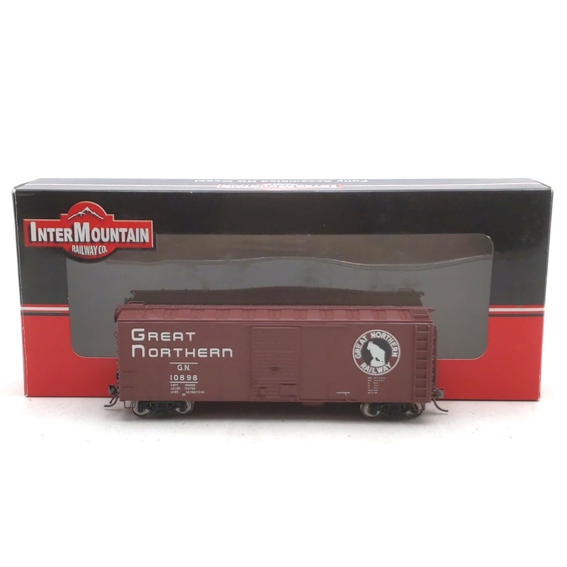 InterMountain 46054-06 HO Scale Great Northern Plywood Panel Boxcar #10898 EX/Box