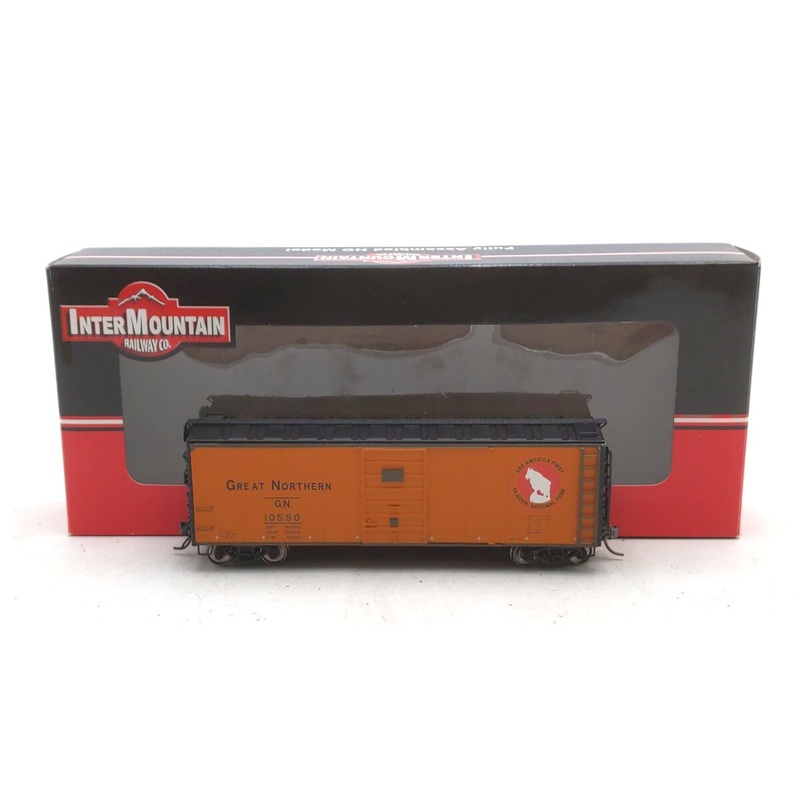 InterMountain 46056-02 HO Scale Great Northern Plywood  Panel Box Car #10550 LN/Box