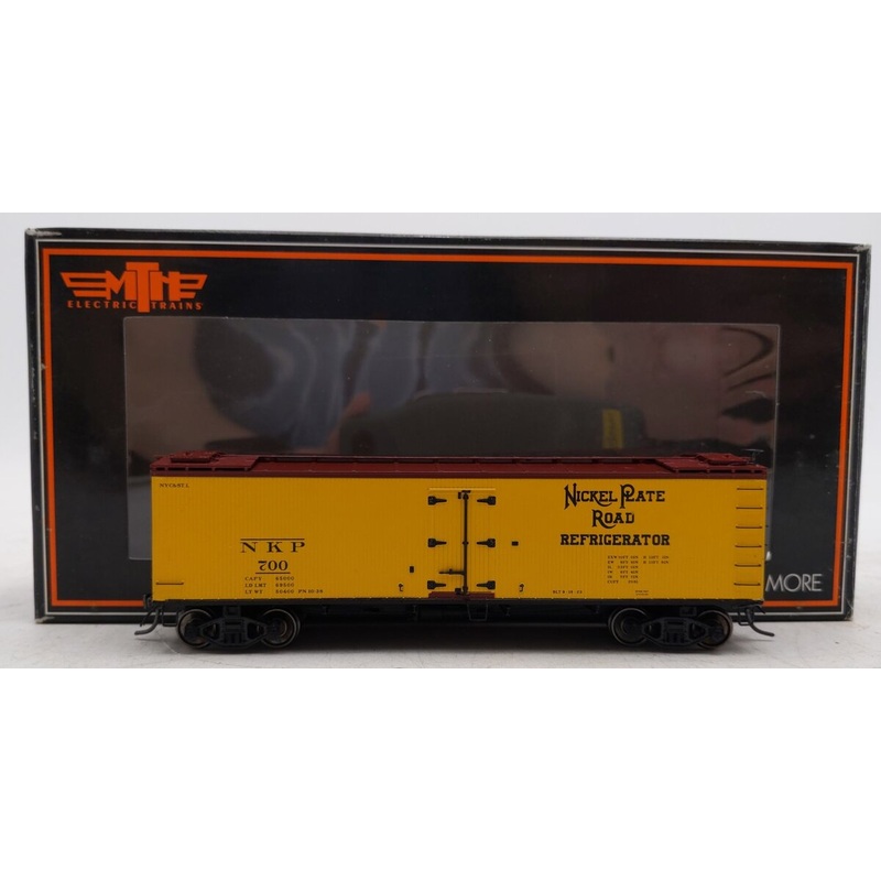 MTH 80-94028 HO Scale Nickel Plate Road R40-2 Wood Reefer Car #700 EX/Box
