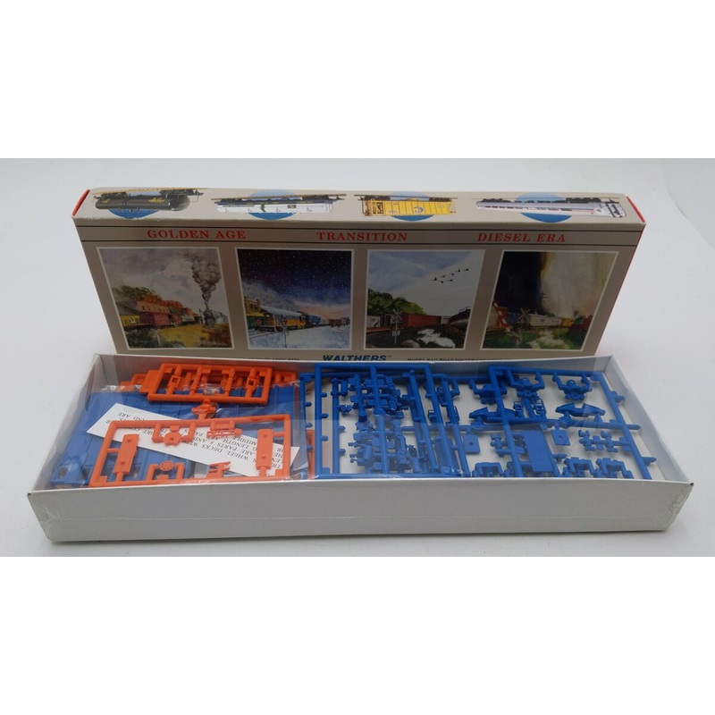 Walthers 932-3935 HO Conrail 5 Unit All Purpose Spine Car Kit #730006 MT/Box