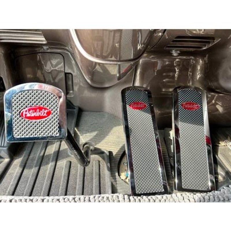 billet aluminum Peterbilt 379 389 359 foot pedals with rubber insert red logo #RZ-PS3-PB-DEC red
