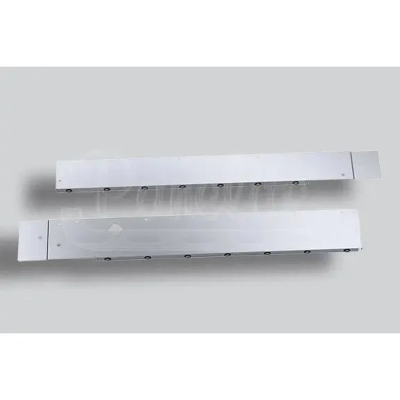 20992917 UNDERLIT CAB PANELS FOR STEP DPF MODELS For 2011+ Kenworth W900L models with step DPF. Block heater cutout. Amber clear 3/4 round LED lites. Underlit line.