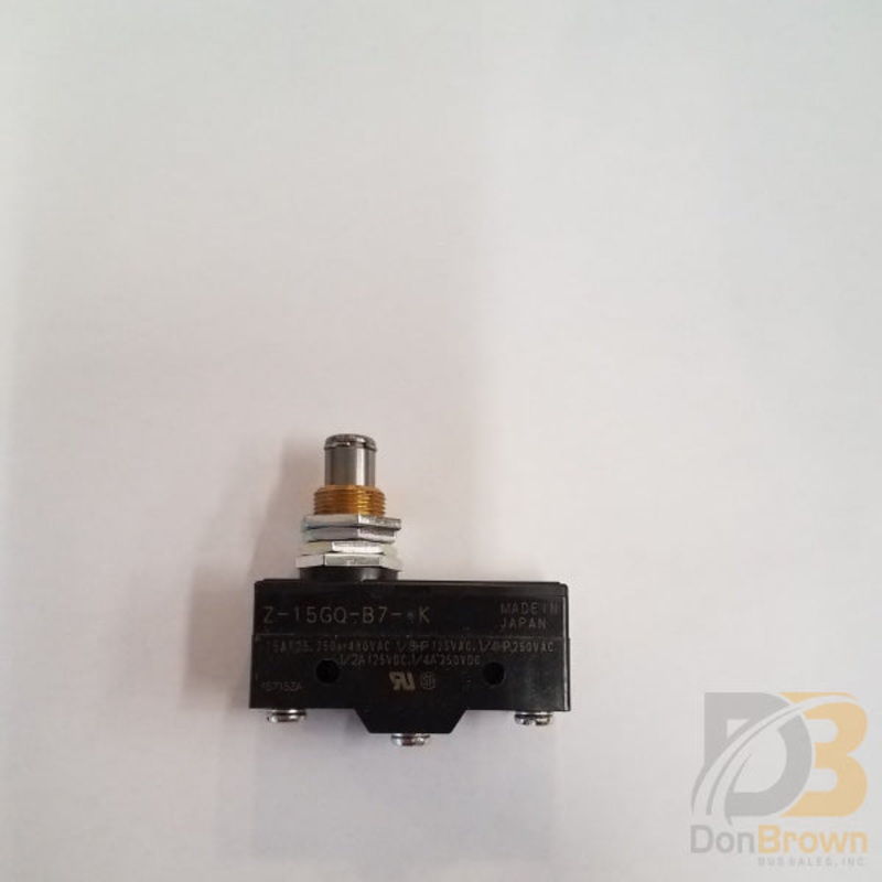 OMRON Z-15GQ PLUNGER SWITCH 08-011-011