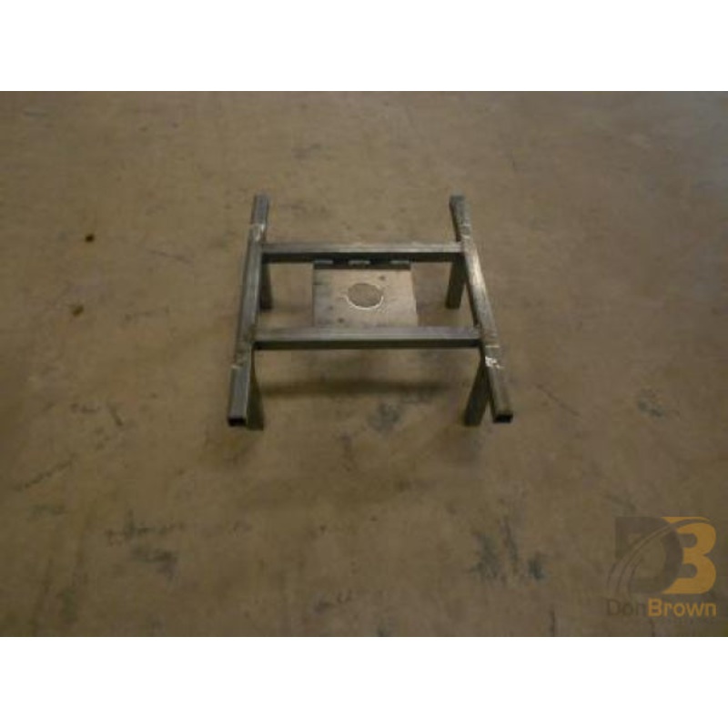 SPARE TIRE MOUNT, XLT 19-011-100