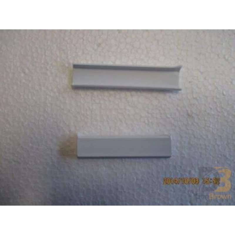 WHITE PLASTIC INSERT, COMES IN 12′ SECTIONS, 2010 AND BEFORE, HORIZONTAL MOLDING 70008998